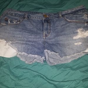 Distressed American Eagle shorts